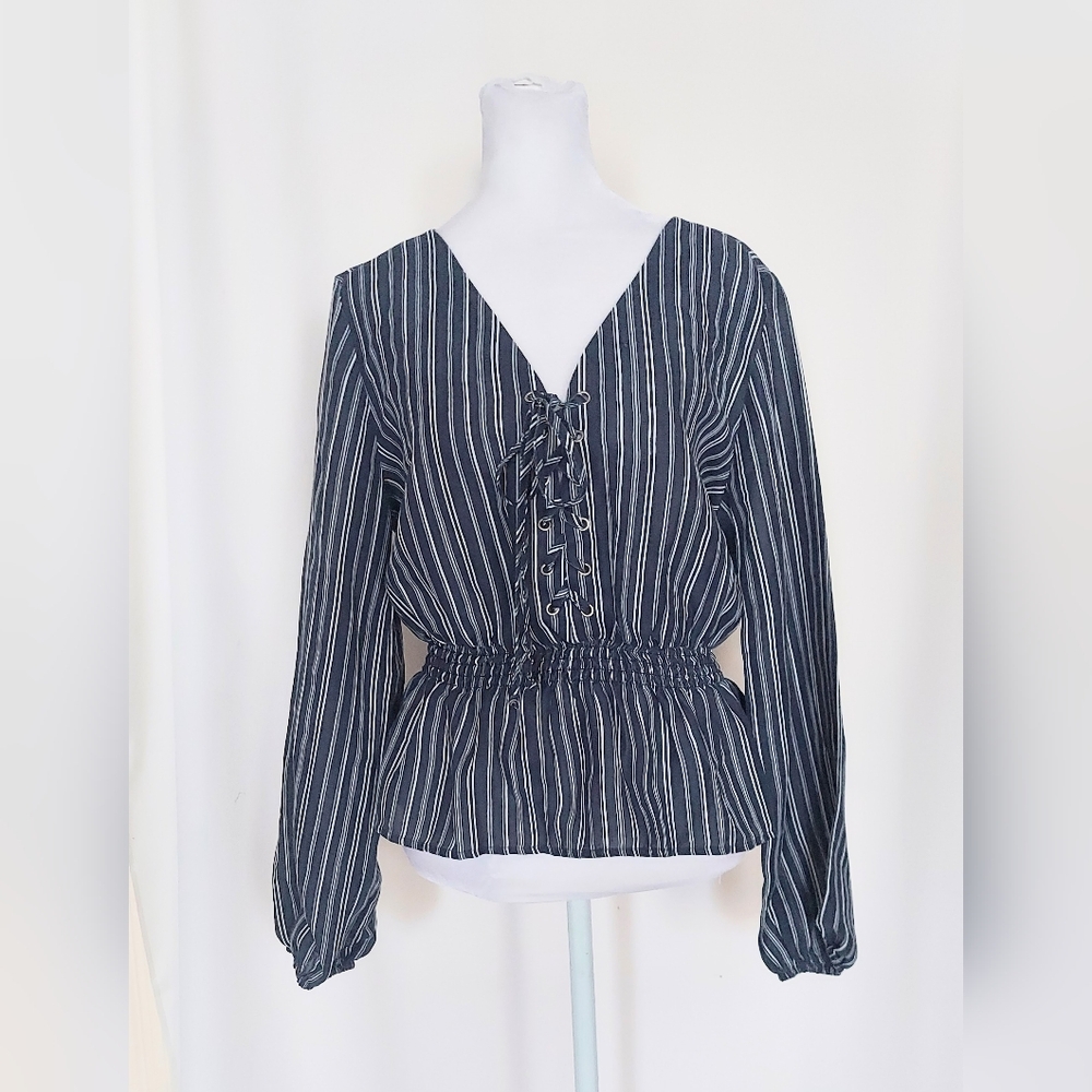Thinkology V Neck Tie Front Peplum Top Blue White Stripe Size Medium